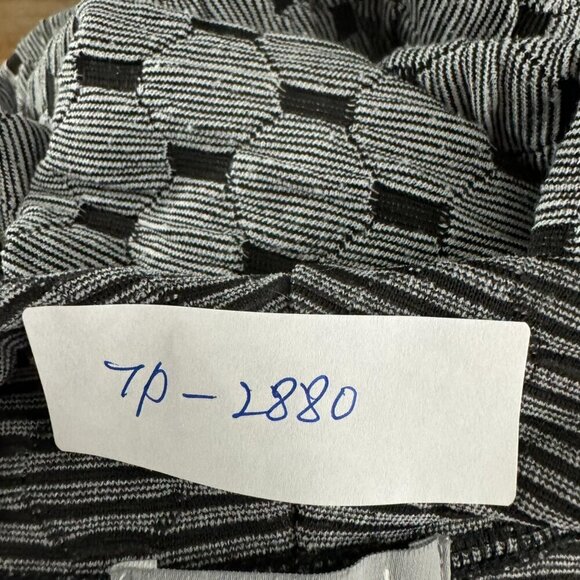 Habitat Sweater Top‎ Large Cowl Neck Gray Black Abstract Geometric TP-2880 - Picture 2 of 10